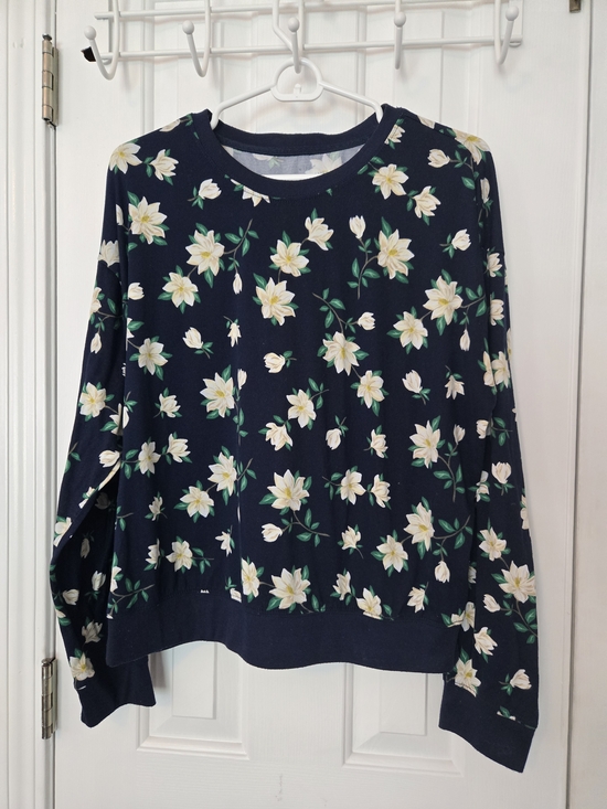 Draper James Tops - Draper James Navy Floral Long-Sleeve Soft Top Size L